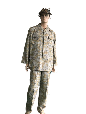 Tactical Gear Tarnung BDU Militäruniform Set mit mehreren großen Taschen
