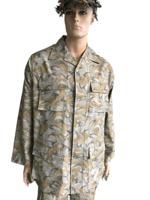 Tactical Gear Tarnung BDU Militäruniform Set mit mehreren großen Taschen