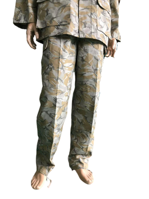Tactical Gear Tarnung BDU Militäruniform Set mit mehreren großen Taschen